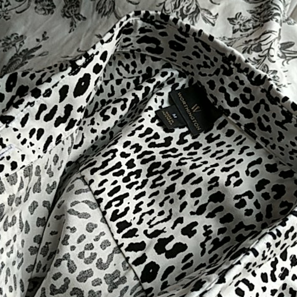 Worthington animal print buttondown blouse - Picture 3 of 3